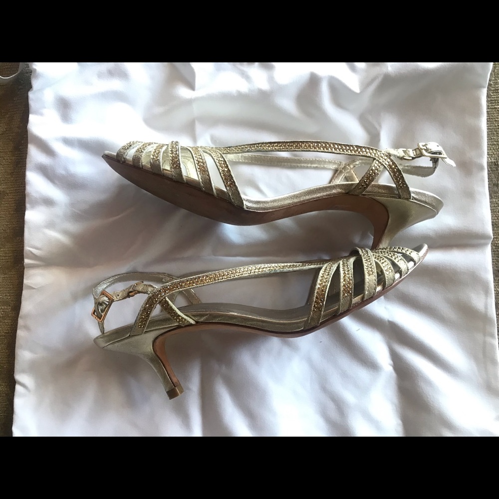 Shoes - Picture 2 of 4
